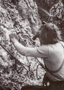 Pri sekaním kruhu. J. Muráň