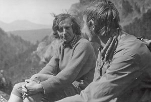 Na odpočívadle. Jožo Čižmár a Fero Piaček, Rok 1970