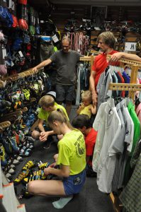 Na nákupoch v predajni Alphasport
