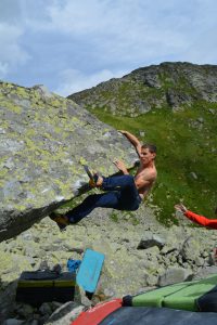 6. Mojmír Kandrík v bouldri From Dark to Hapiness 6C
